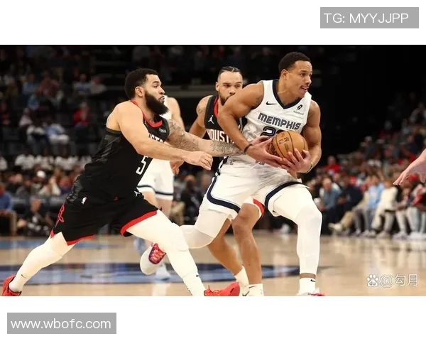 2018年火箭队与快船队精彩对决回顾CCTV全程直播精彩瞬间分析